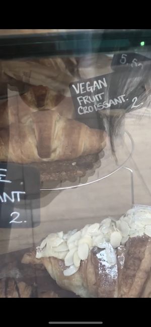 Vegan fruit croissant 🥐   at Strelitzia in East London