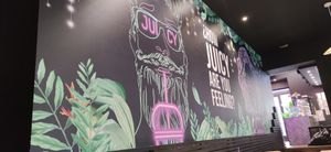  at Juicy Avenue - Fuencarral in Madrid