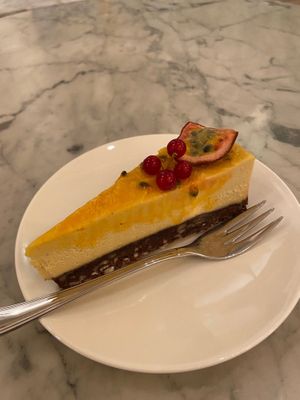 Vegan passionfruit cake 🍰 at Hollandia in Malmo