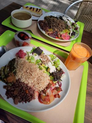 Brown Rice ,chia pudding and fresh apple n carrot juice at Macrobiotic Zen in Barcelona