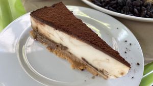 Tiramisú  at Macrobiotic Zen in Barcelona