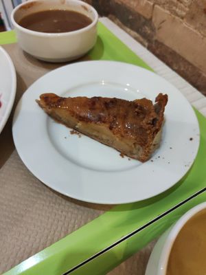 Pastel de manzana at Macrobiotic Zen in Barcelona