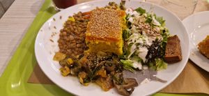 Plat principal amb pastís de mill at Macrobiotic Zen in Barcelona