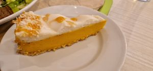 Pastís de pastanaga i coco at Macrobiotic Zen in Barcelona