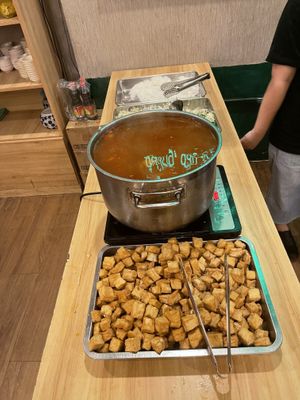 Noodle soup cooking inside   at Mãn Tự in Ho Chi Minh City
