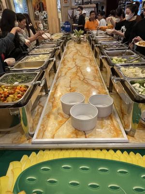 Buffet selection   at Mãn Tự in Ho Chi Minh City