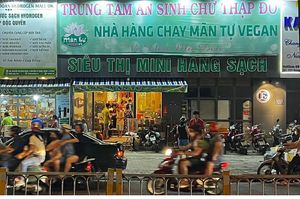 Outside at Mãn Tự in Ho Chi Minh City