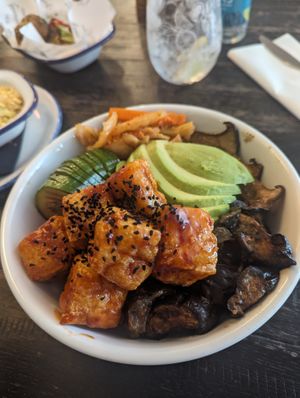 Tofu bibimbap bowl at Portreath Arms in Portreath