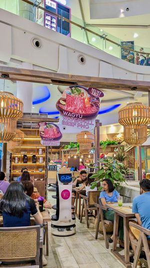 Robot server at Paper Rice - Atrium in Central Singapore