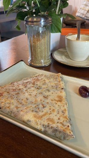 Veganer Crêpe mit veganer Schoki + Banane  at Die Crêpe Bude - Café Crêpes und Mehr in Cologne