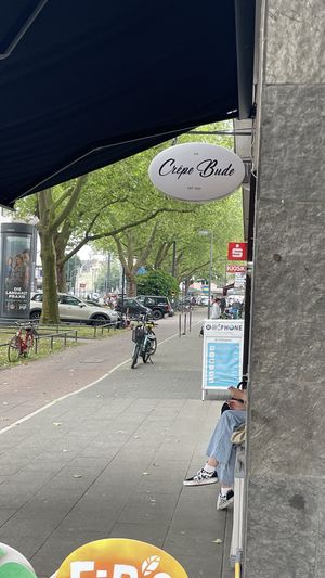 Außenansicht  at Die Crêpe Bude - Café Crêpes und Mehr in Cologne