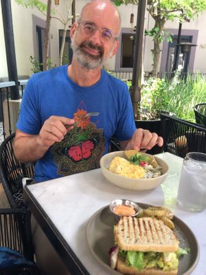 Un brunch cuchi antes de salir.  at MACANELA in Guanajuato