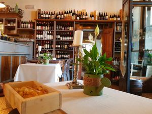 Interiors at Ristorante Odeon alla Colonna in Treviso