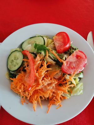 Beilagensalat zum veganen Steak oder zur Gemüsefrikadelle at Restaurant Eifelhaus in Simmerath