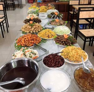 food at An Lac Hanh in Hai Phong