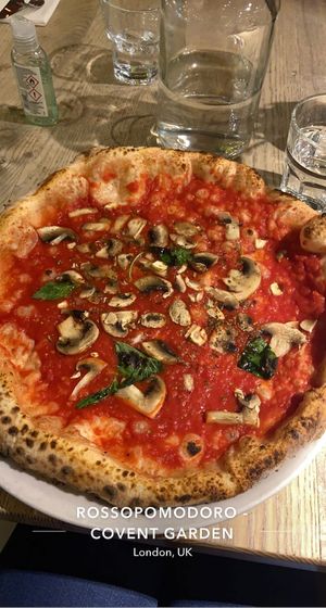   at Rossopomodoro in London