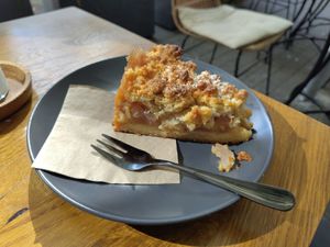Apfelkuchen at Daily Dose in Trier