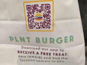 Para escanear su aplicacion at PLNT Burger in Boston