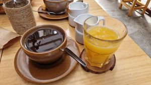  at UKAW Chocolate in Miraflores