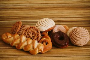 Una amplia variedad en nuestra panadería artesanal sin productos de origen animal. at Pali Pali Alameda in Mexico City