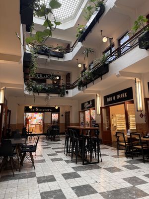 The comercial center  at Pali Pali Alameda in Mexico City