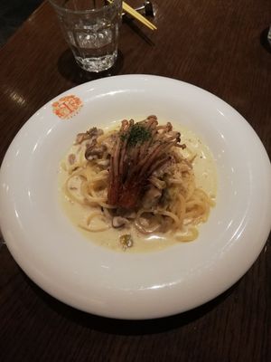 Garlic and mushroom pasta at T's Restaurant in Tokyo