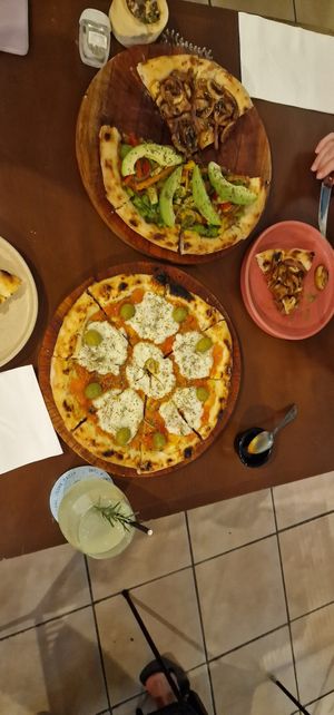 Dinner at Coral Vegan Pizza in Playa Del Carmen