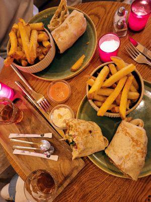 Falafel saj - vegan at Cook' n Saj in Paris