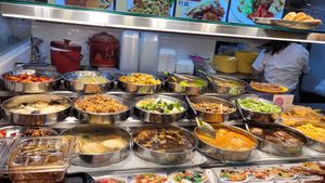  at Unicuz Vegetarian 宏缘素食 - Aperia Mall in Central Singapore