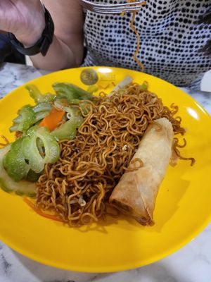  at Unicuz Vegetarian 宏缘素食 - Aperia Mall in Central Singapore