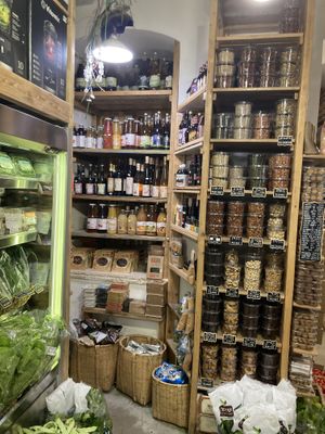 Shop  at Neroli in Tel Aviv