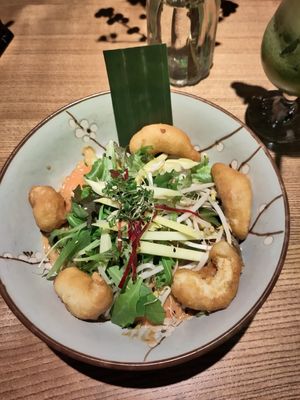 Vegan crispy shrimps and rice without peanut sauce and nice mix of vegetables. at Zen Chay 2  in Cologne