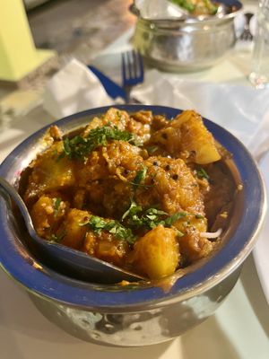 Kartoffeln mit Kokosmilch 😋   at Bombay Masala in Bugibba