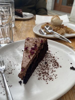 Pastís de café i xocolata  at Nordest Cafè in Puigcerda