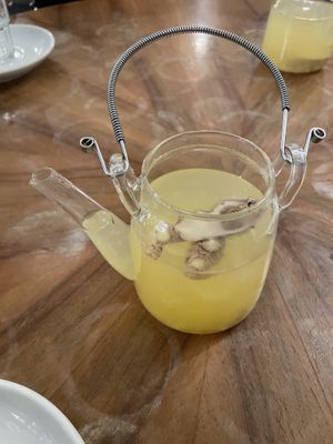 Ingwer Orangen Tee  at Lorenz in Hamburg