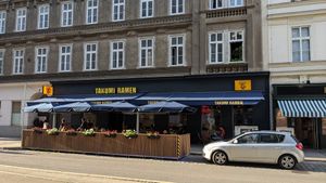 Storefront & outside seating at Takumi Ramen Kitchen in Vienna