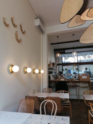 Sitting area at Les Cup'inn in Namur