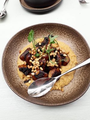 Hummus with braised mushrooms and pine nuts at TERRA in Funchal