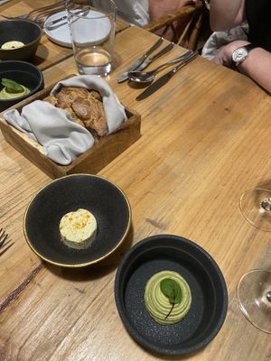 Bread with vegan butter and hummus!!  at TERRA in Funchal