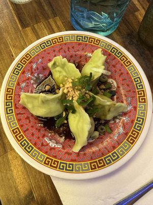   at Trantranzai - Châtele in Paris