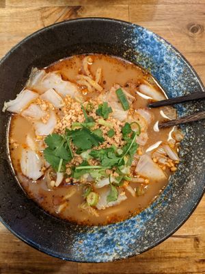 vegan noodles at Trantranzai - Châtele in Paris