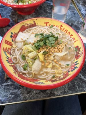 Vegan ramen  at Trantranzai - Châtele in Paris