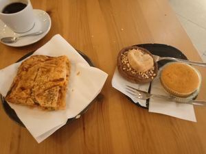 Carrot cake, chocolate Tarte and puff pastry with seitan at Arcadia Caffe in Pisa