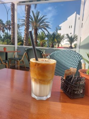  at Neighbours in Tenerife