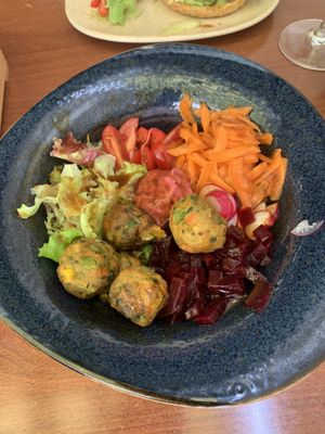 Poke bowl with vegan meatballs  at Neighbours in Tenerife