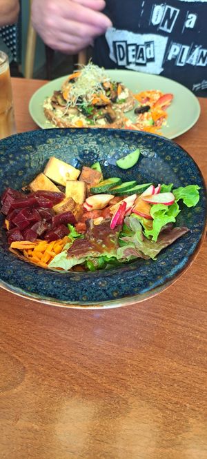  at Neighbours in Tenerife