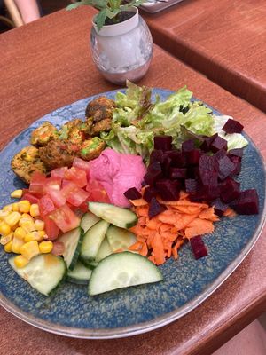  at Neighbours in Tenerife