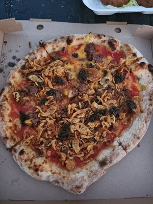Badass vegan Pizza at Badass Burgers in St Julians