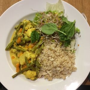 Wild rice with a cauliflower curry at Green Way - Food For Life in Sopot