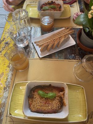 the vegan parmigiana with bread and grissini  at Gastrò in Savona